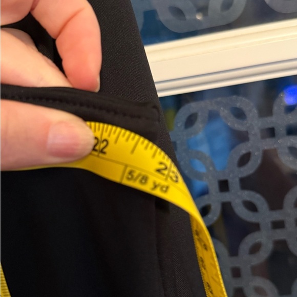 Under Armour Black ColdGear Top - Picture 6 of 10